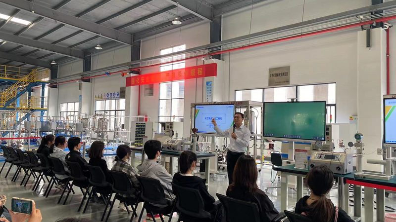 工程塑料注塑加工：五大关键注意事项**